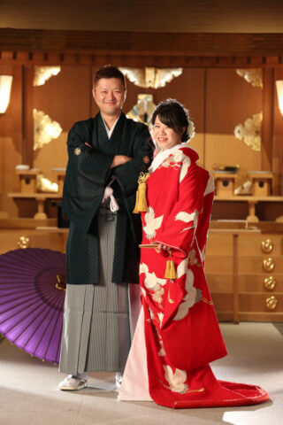色打掛　新郎紋服　神殿