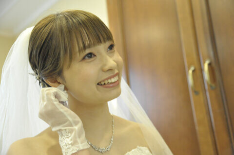 ウェディングドレス　花嫁ヘアアレンジ　ブライズビューティーマイスター