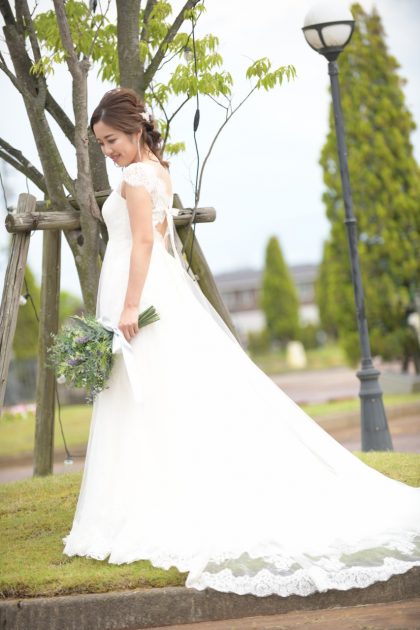 【新作ドレスのご紹介♡】バックスタイルにリボンが可愛いっ❤オシャレに着こなしたい花嫁様におすすめドレス！