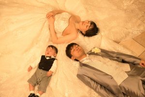 グラツィエ　洋装　パパママショット
