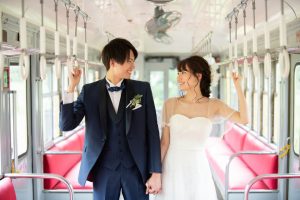 ロケーションフォト　洋装　電車