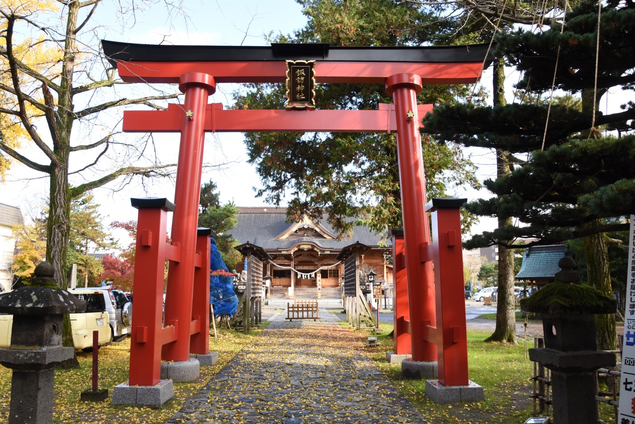 白無垢で伝統的な挙式スタイルの神前結婚式ができる。新発田市で本格神社婚なら諏訪神社がおすすめ！