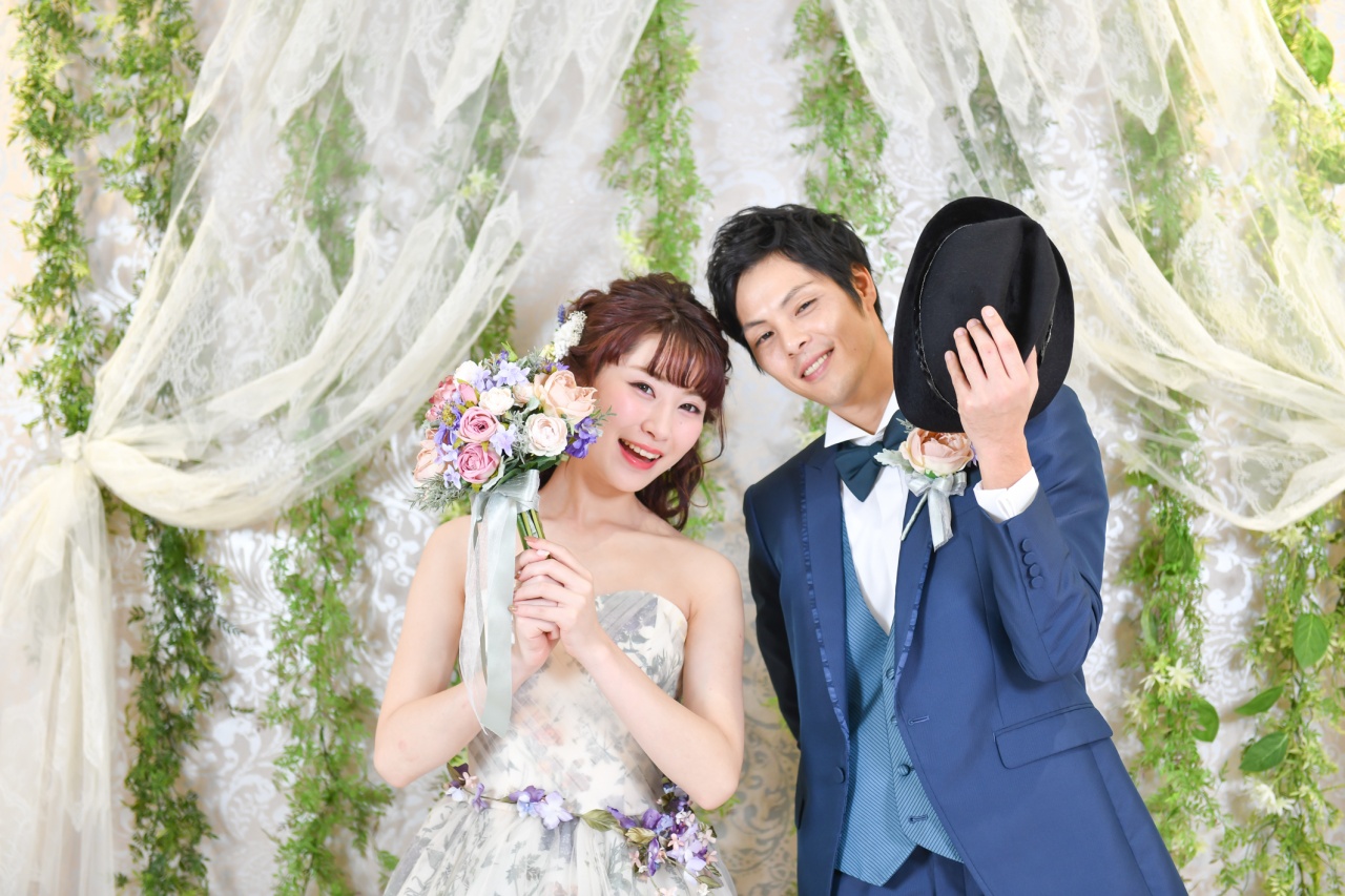 結婚式の日取りが決まったら次は衣裳合わせ！早目の試着でお気に入りのドレスが見つかる！