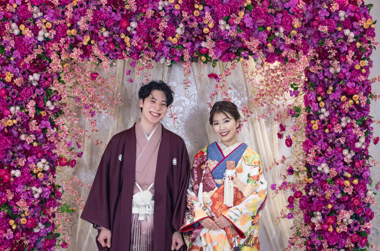 ウェディングフォト 韓国風フォト フラワーウォール 前撮影 花嫁 新潟 新発田 結婚式 和婚 色打掛 スタジオ