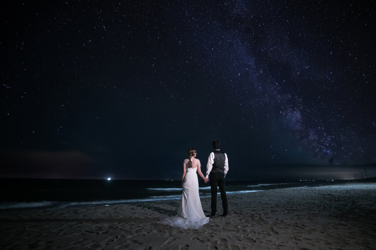 フォトウェディング 新潟県胎内市 村松浜 海 星 星空 結婚式 花嫁